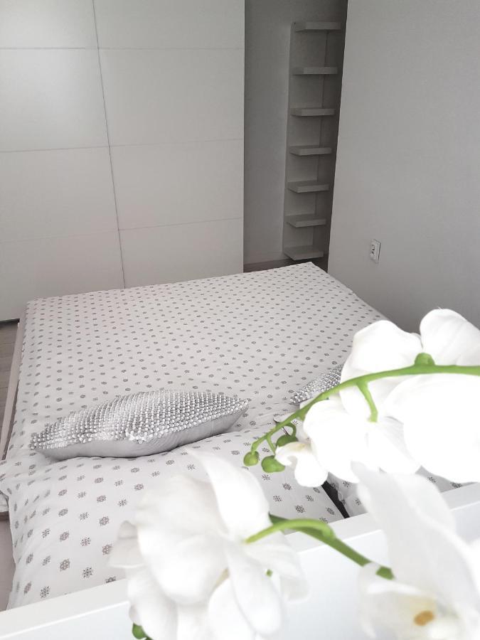 Boleslaviaapartments - Apartament Antonella Boleslawiec  Exteriör bild